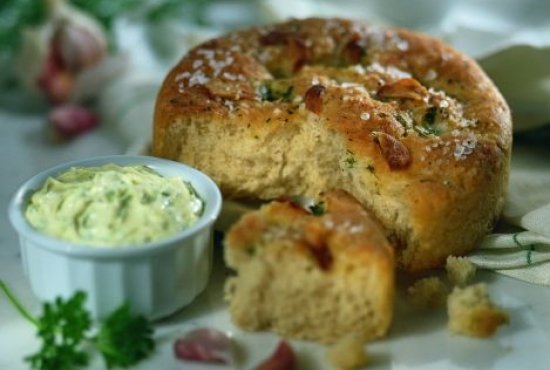 Deep Pan Bread with Pure Spread Garlic and Herb